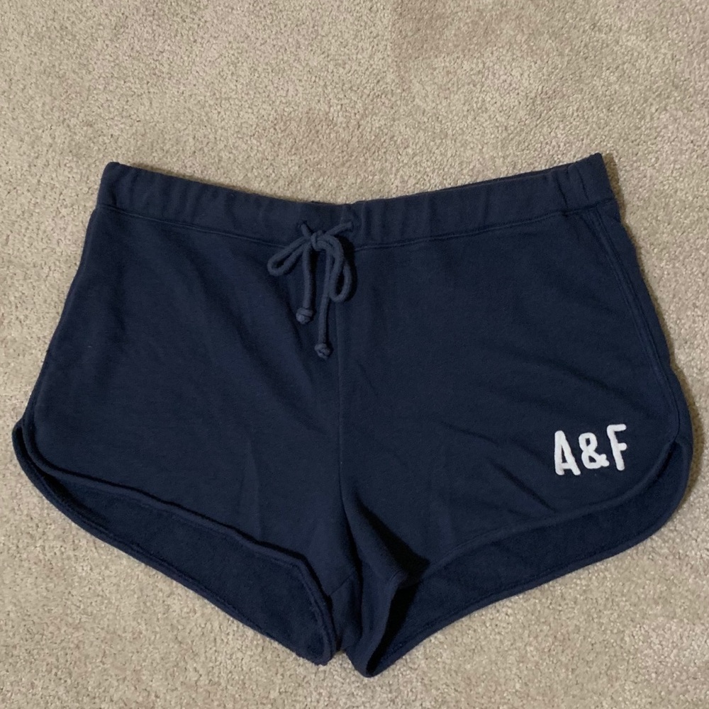 A&F shorts 💋